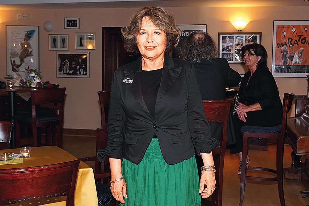 Emília Vášáryová