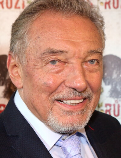 Karel Gott: Slavík zpívá po hospodách