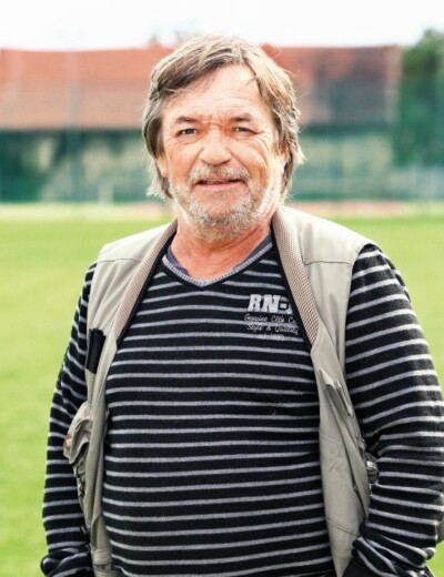 Brutálně zadluženého Romana Skamene drželi lichváři za nohy z okna ve třetím patře!