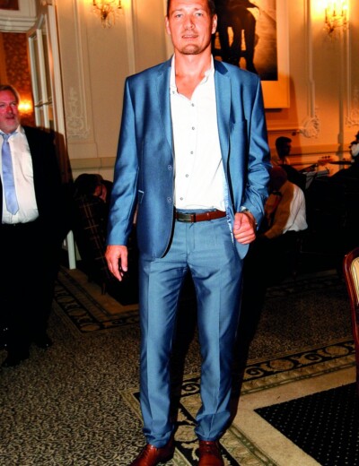 Petr Jákl: Dobývá celý svět