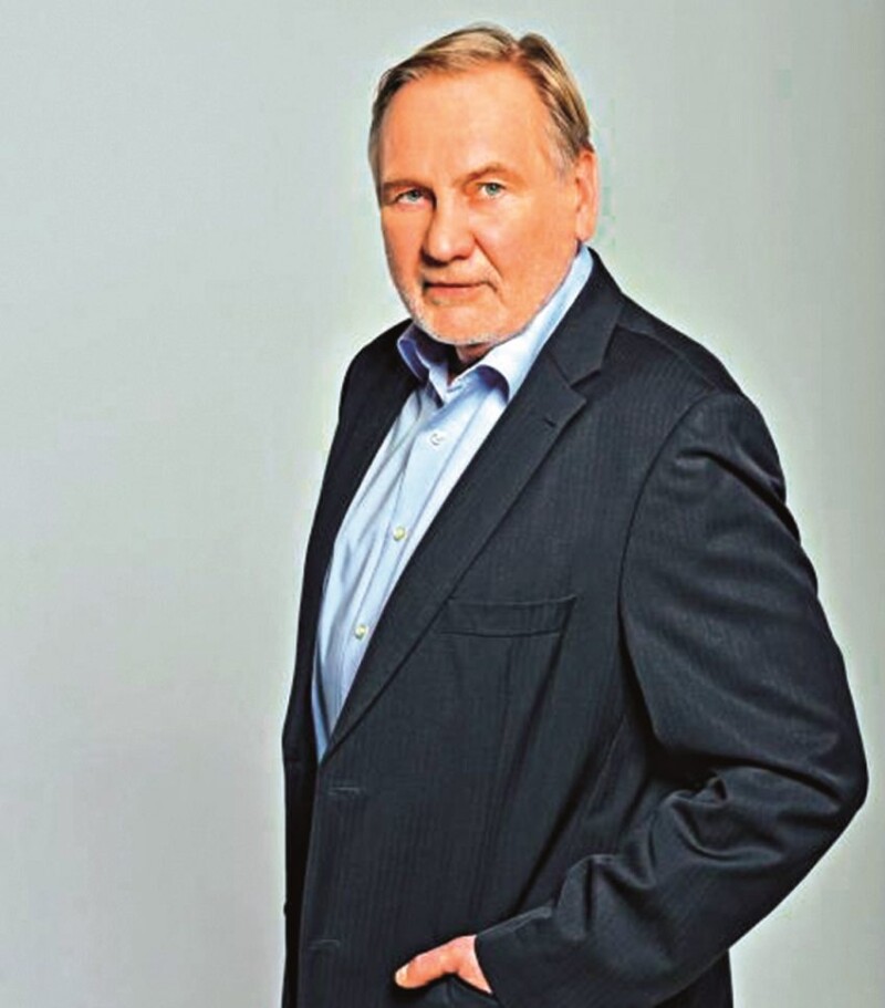 Mistr rolí lékařů a rozervanců pronásledovaných běsy