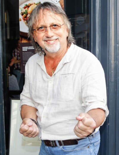 Hurikán Janda zpívá pro abstinenty