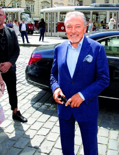 Karel Gott: MILENKA NA NĚM VYDĚLALA
