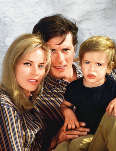 Krátce před rozvodem se Alain Delon se ženou zapletli do případu vraždy!