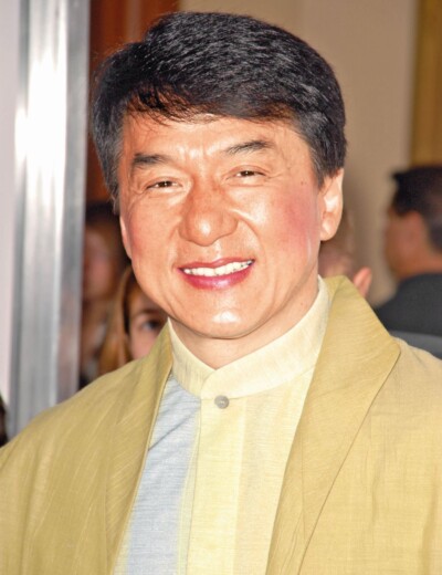Jackie Chan je sexuchtivý narkoman?!