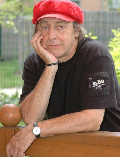 Nebyl jsem mim, ale clown. Psáno clown.