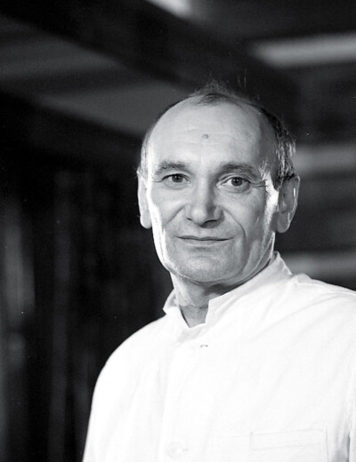 Hujera zradilo srdce