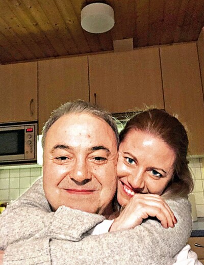 Opustí ho přítelkyně?