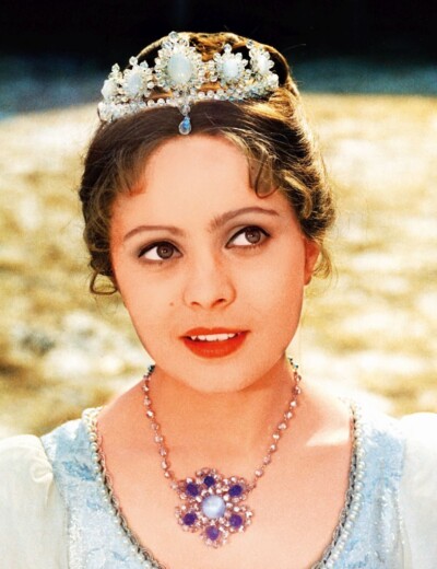 Na Popelčiny šaty se nesahá!