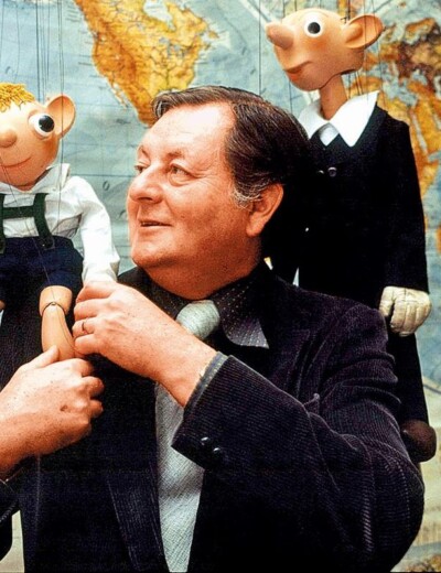 Láska mezi loutkami