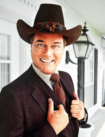 Silným kuřákem se Larry Hagman stal kvůli jednomu dívčímu ňadru!