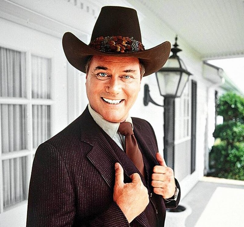 Silným kuřákem se Larry Hagman stal kvůli jednomu dívčímu ňadru!