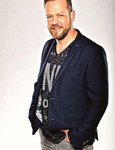 Život mu řídí jeho manželka