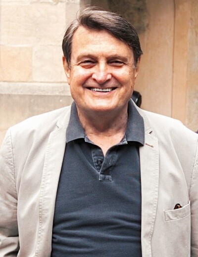 Jeho život byl plný potěšení, skvělé hudby a krásných žen