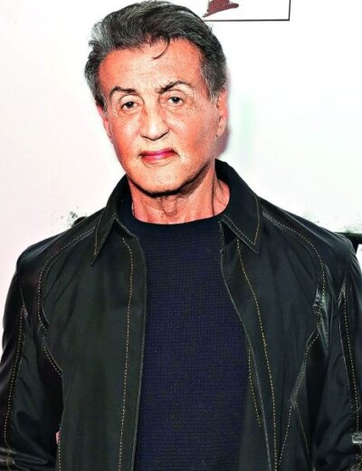 Rambo musel  slevit půl miliardy