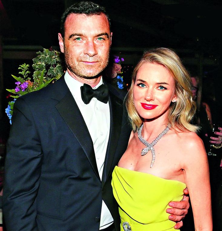S rozchodem s Naomi Watts se její bývalý manžel rok těžce vyrovnával!