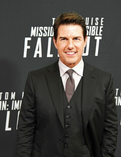 Tom Cruise visel z letadla a užíval si