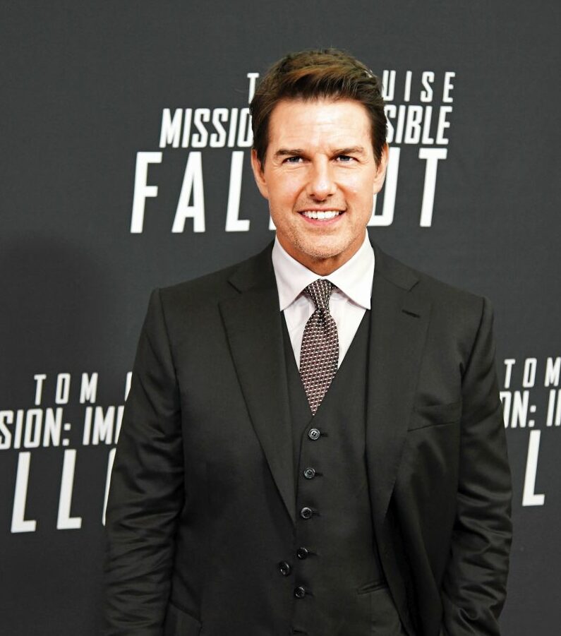 Tom Cruise visel z letadla a užíval si