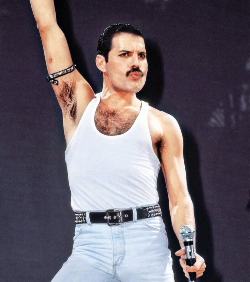 Freddie Mercury miloval i muže, ale jeho životní láskou byla žena!