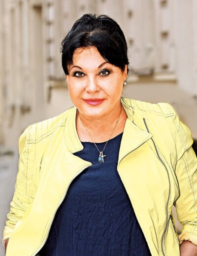 Dagmar Patrasová má jasno. Kdo koho strčí do blázince?