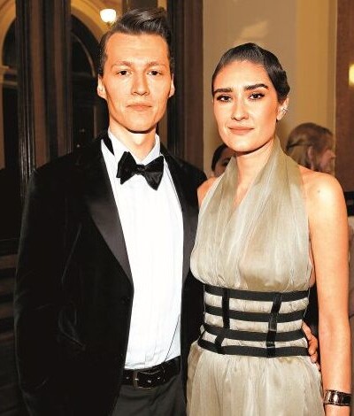 Zlomené srdce si léčí herec Vodochodský s modelkou?