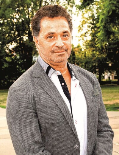 Drží manželka Dejdara pod pantoflem?