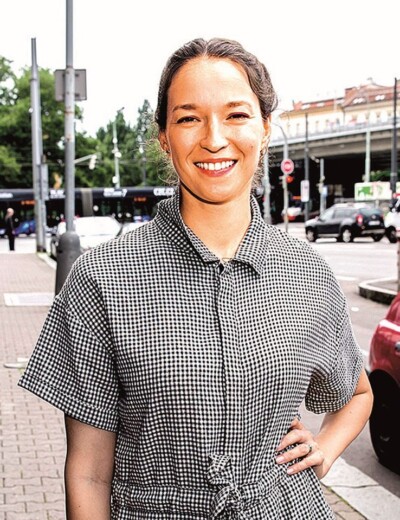 Kdo ještě neviděl herečku Bereniku Kohoutovou nahou?