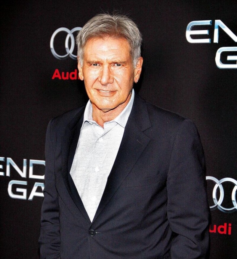 Harrison Ford v mládí truhlařil a hrál štěky, dnes mu svět leží u nohou