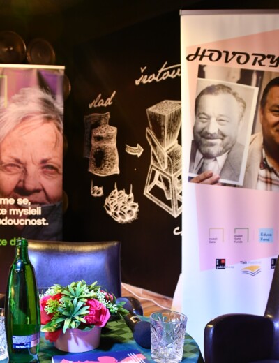 HOVORY W  pokračují v Radiocafé s novým projektem