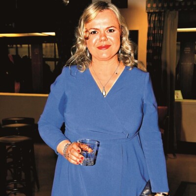 Proč manžel Remundovou opouští?