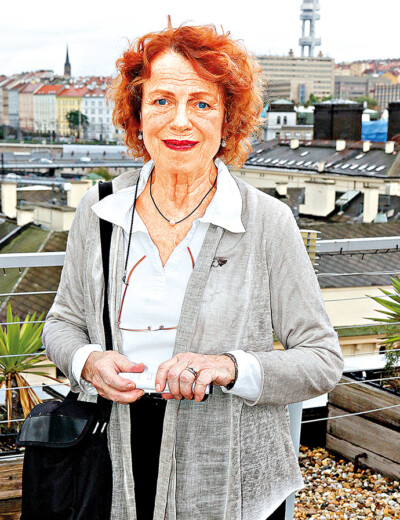 Iva Janžurová: Schyluje se k válce hereček?