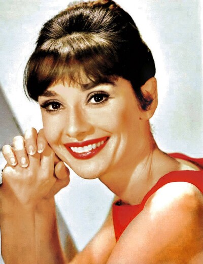 Všichni sem! Právě jsem viděla Audrey Hepburn!