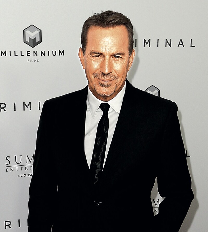 Kevin Costner znovu zamilovaný. Podobnost s jeho ex je neuvěřitelná