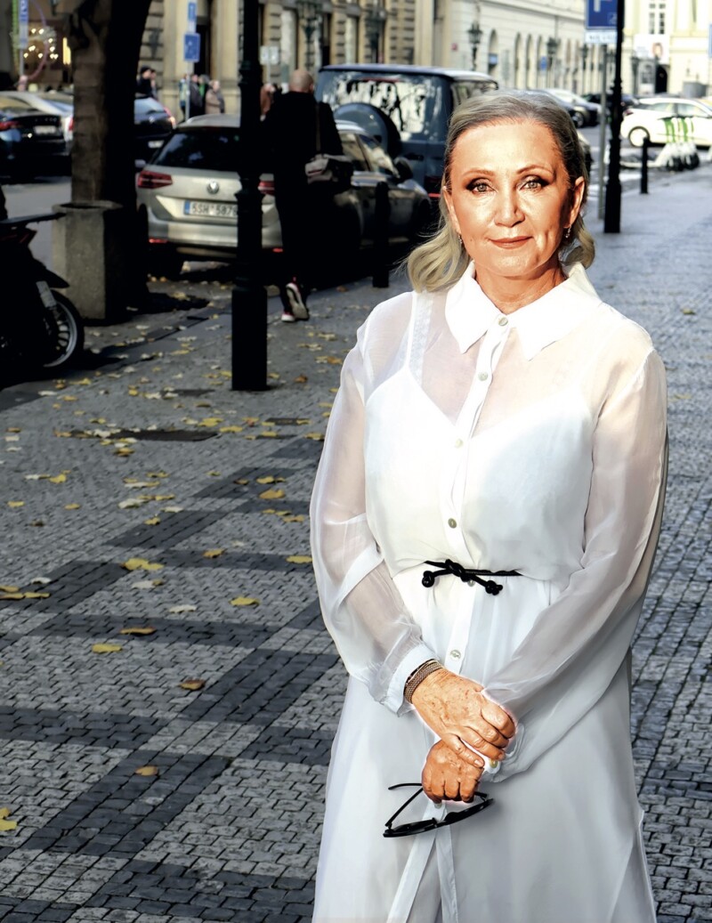 Vztah Basikové s jejím novým princem nevyšel?