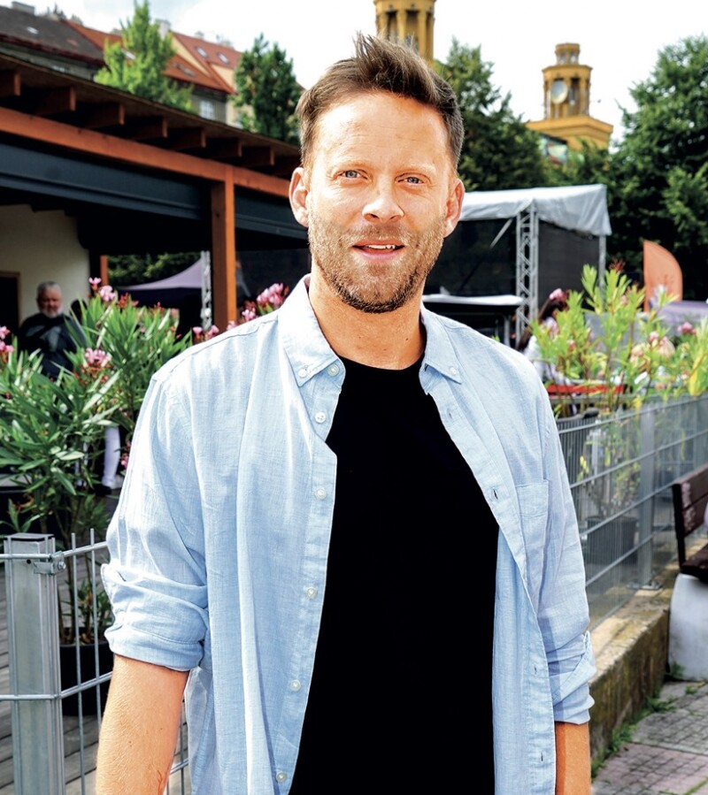 Válka Jakuba Prachaře s mladším bratrem se stupňuje!