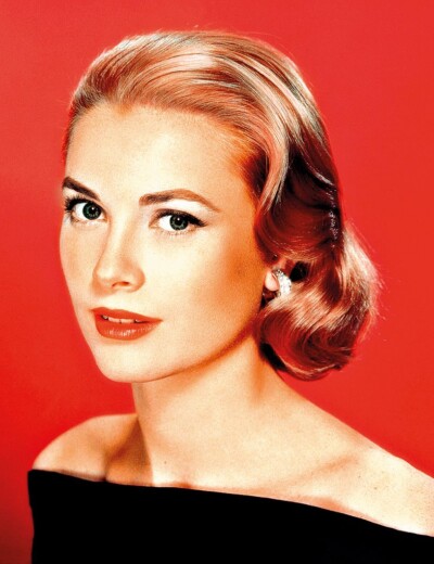 Grace Kelly, hvězda z Hollywoodu, která zachránila Monacké knížectví