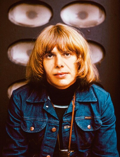 Z blázince si Jiří Schelinger odnesl modrou knížku