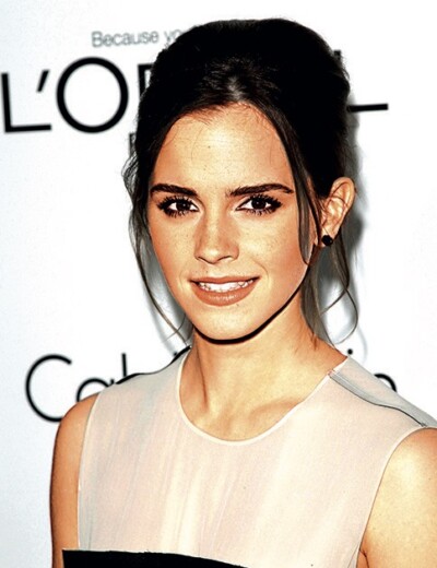 Čarodějka Hermiona je zasnoubená