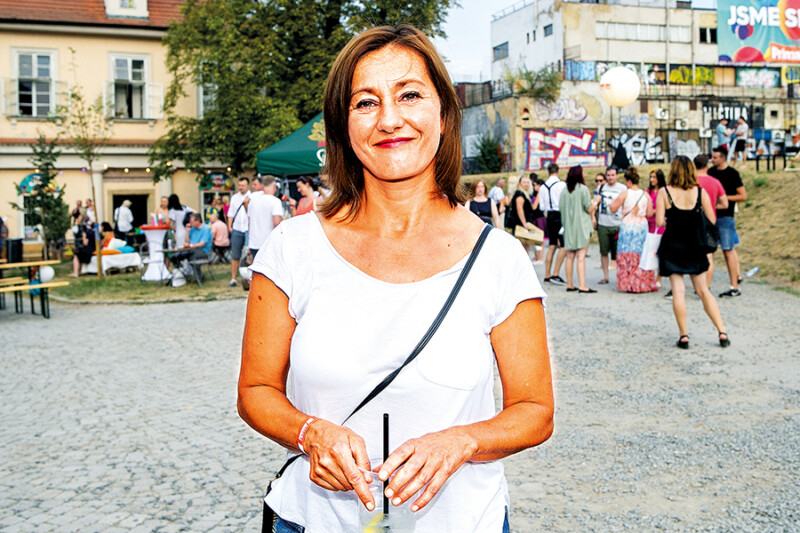 Je z Hybnerové zase vdaná paní?