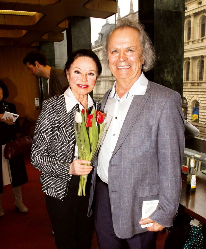 S houslovým virtuosem to Evě Hudečkové stále krásně ladí