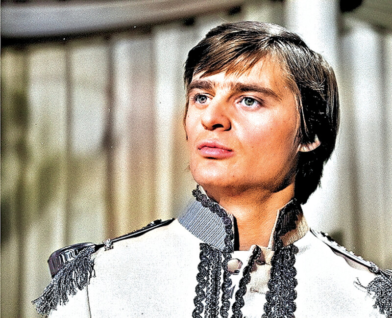 Skutečného hereckého rytíře Ivana Luťanského zcela bez lítosti popravili