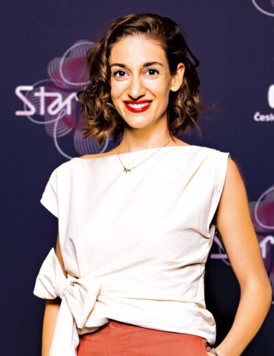 Trable v ráji, Dancingerová utíká k jinému muži?