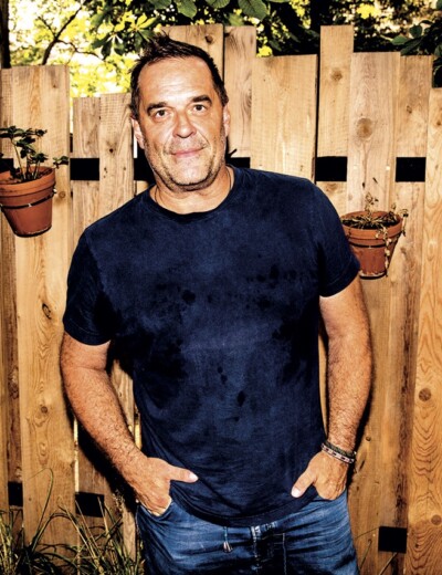 Proč si Etzlera nechce jeho partnerka vzít?