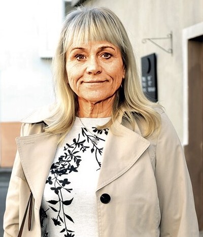 Začalo se bývalému po Tomicové stýskat?