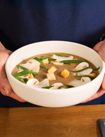 Krémová houbová polévka s estragonem