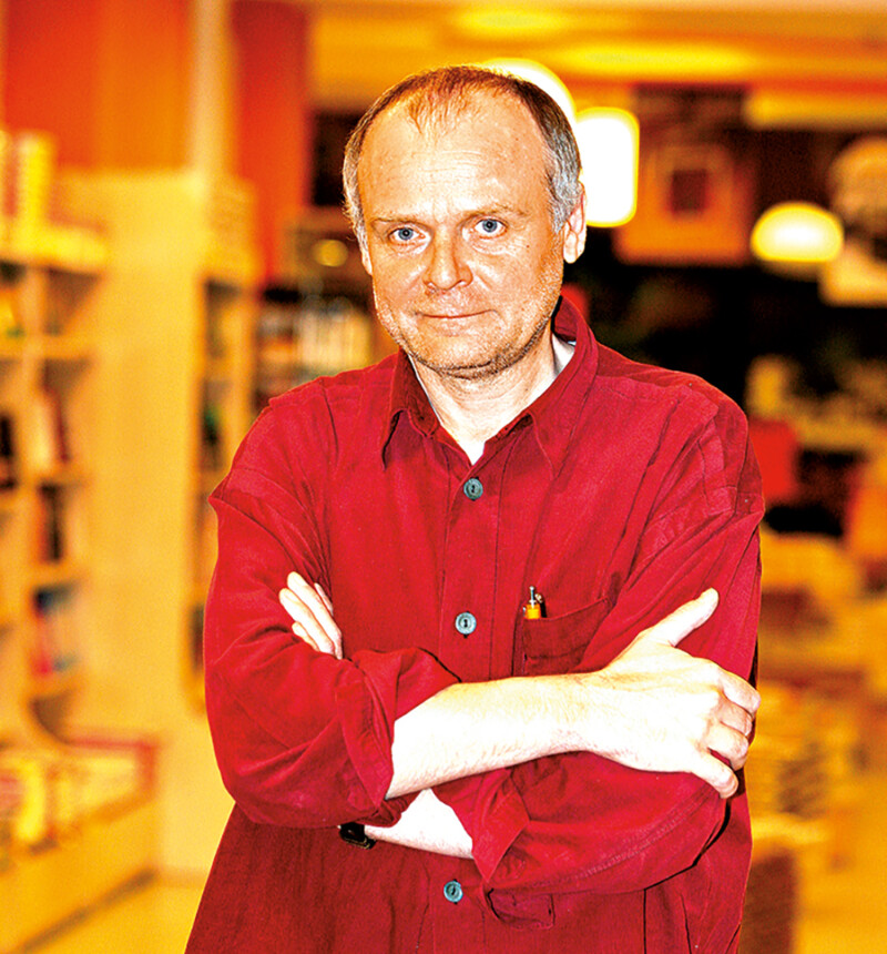 Svádí Bareš mladší kolegyně na place?