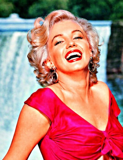 Marilyn Monroe: Kráska s pohnutým osudem nakonec neunesla velkou slávu