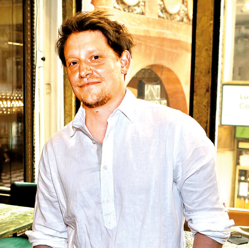 Benoniho manželka je už ze hry?