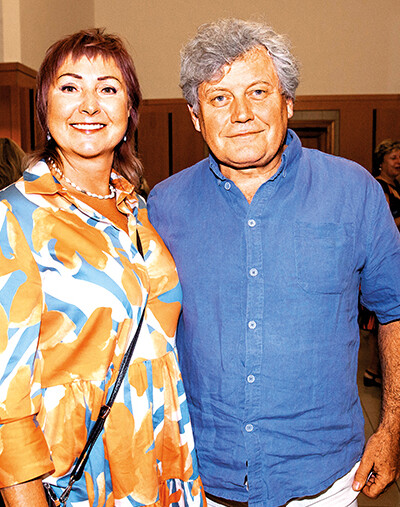 Stát na jevišti pomáhá Hanušovi přežít