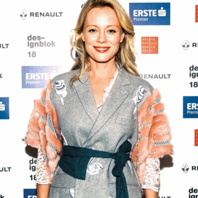 Linda Rybová zahání smutek ve společnosti kolegy